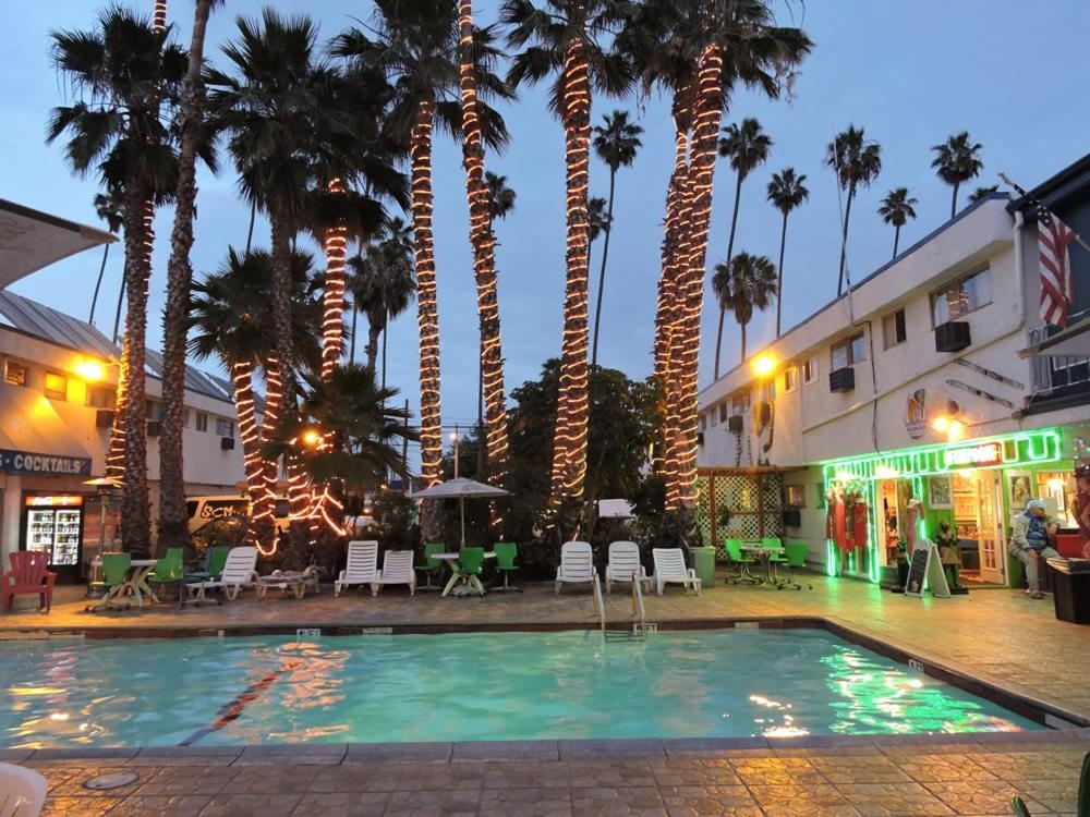 Tradewinds Airport Hotel Image 17