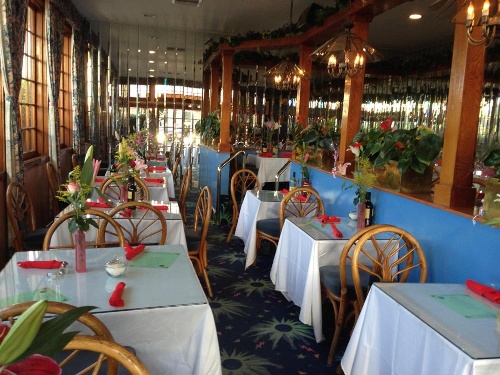 Tradewinds Airport Hotel image 3